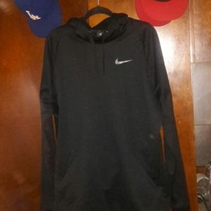 Nike Therma Hoodie
